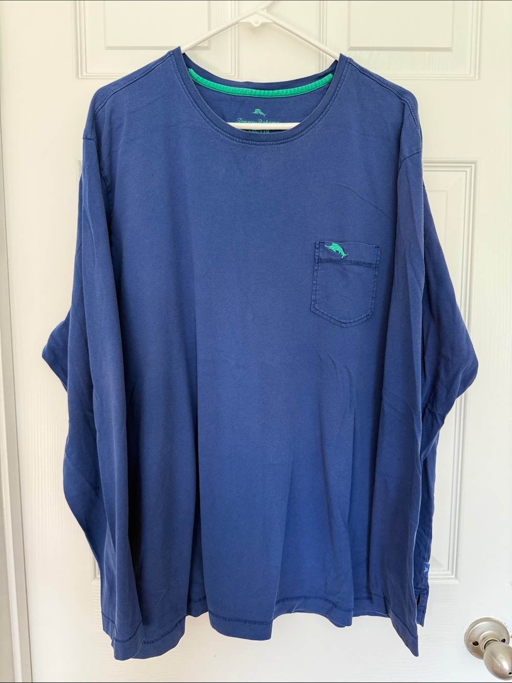 Tommy Bahama mens long sleeve knit teeshirt